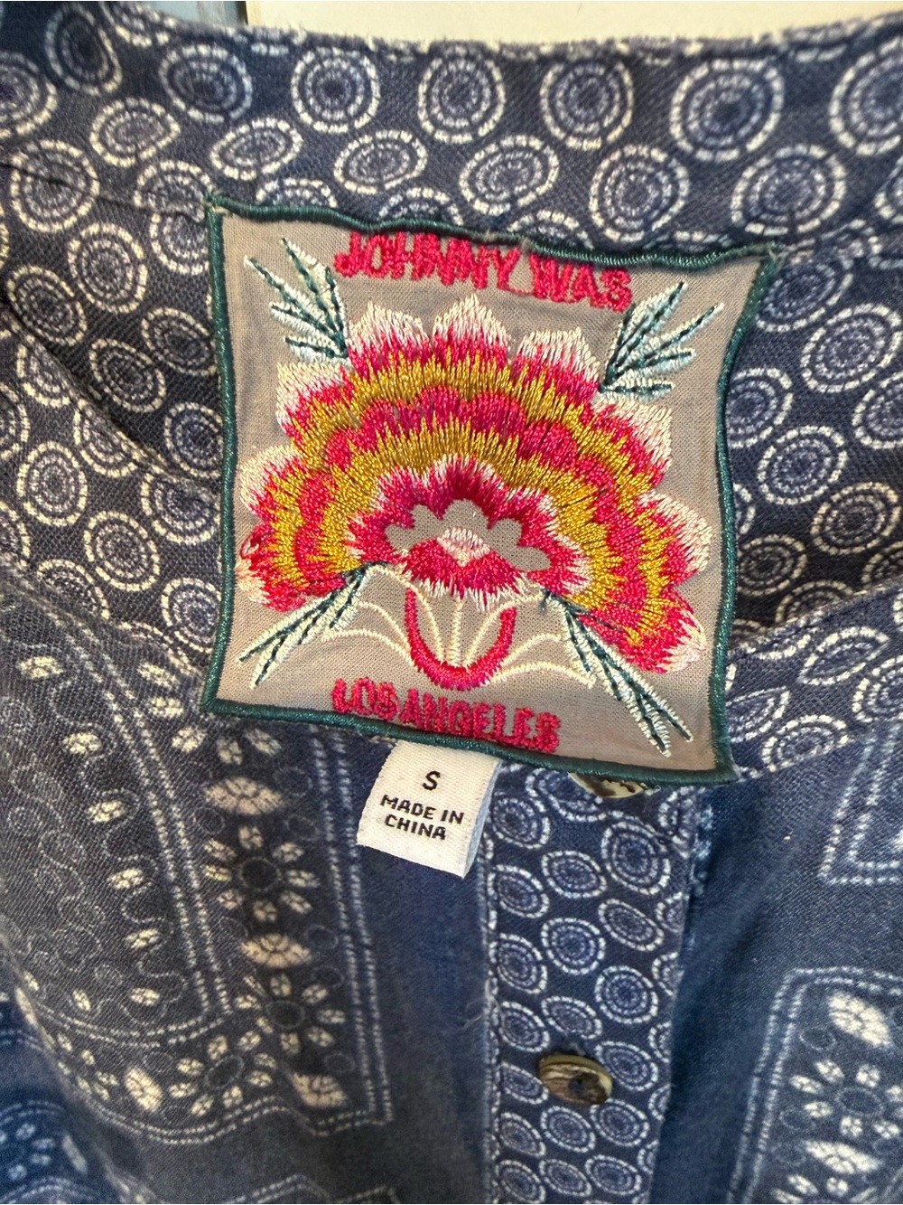 Johnny Was "Patched Ikat" linen blouse features a denim blue patchwork print,S. - Picture 6 of 9